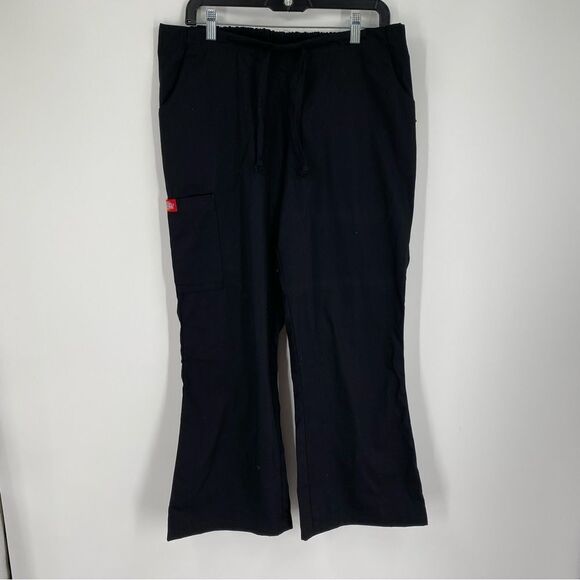 Dickies Medical Uniforms Women’s Scrub Pants Black size MP - Picture 1 of 3